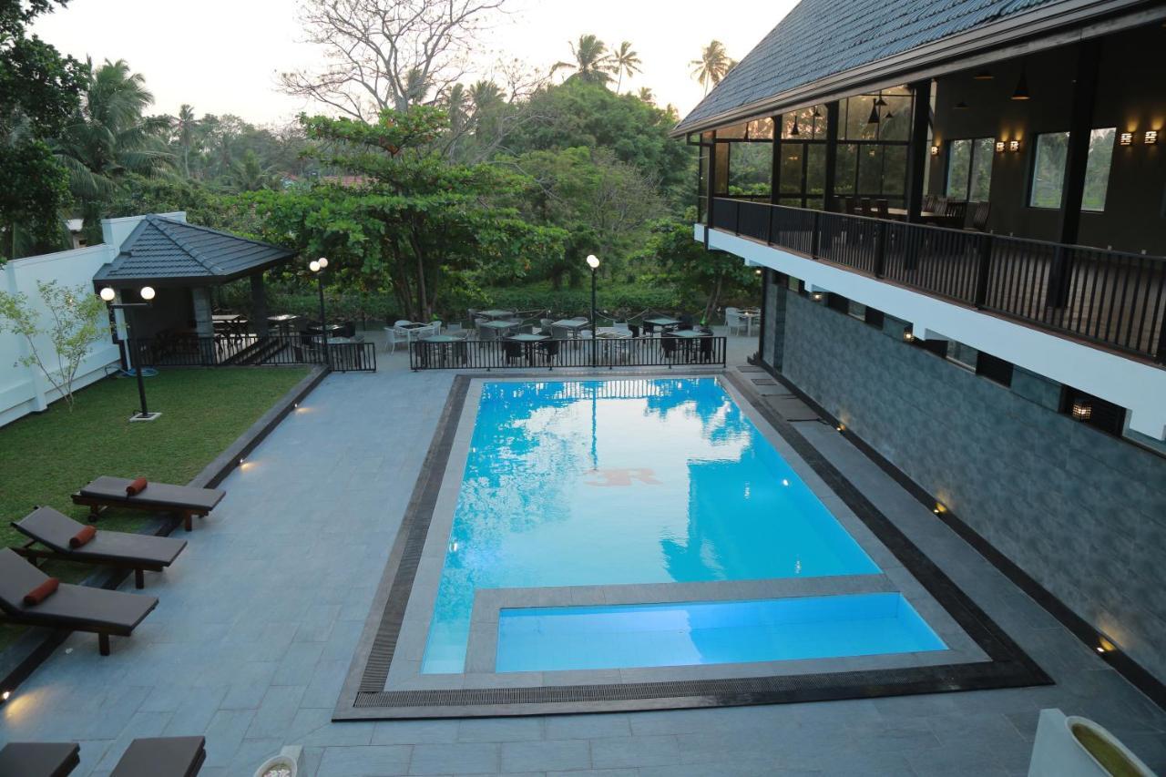 3R Resort Negombo Exterior foto